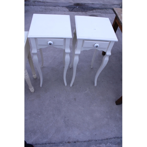 3048 - A MODERN WHITE SIDE TABLE WITH SWING MIRROR AND A PAIR OF BEDSIDE TABLES