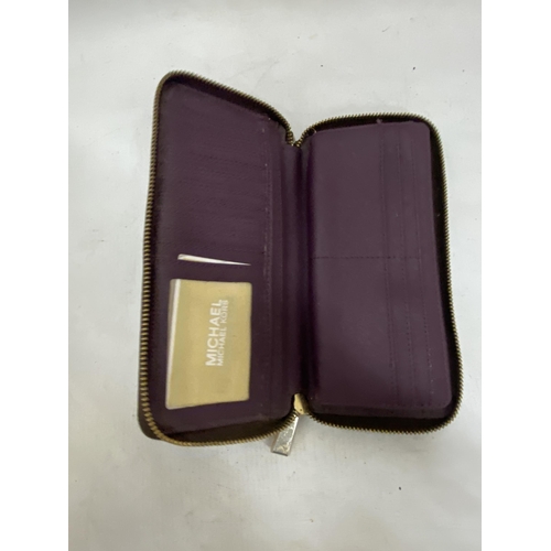 218 - A GENUINE MICHAEL KORS PURSE/WALLET