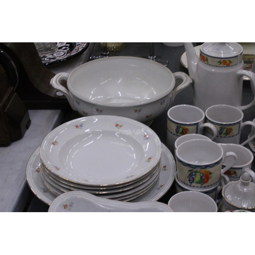 280 - A ROYAL NORFOLK CERAMIC COFFEE SET TO INCLUDE COFFEE POT, CREAM JUG, SUGAR BOWL AND CUPS, A CHINA CO... 