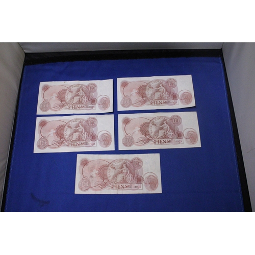 319 - FIVE BANK OF ENGLAND TEN SHLLING NOTES FEATURING QUEEN ELIZABETH II SIGNED BY CHIEF CASHIER HOLLOM (... 