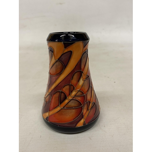 806 - A MOORCROFT 3 INCH VASE COEUR'S ENFLAMES (K. GOODWIN)