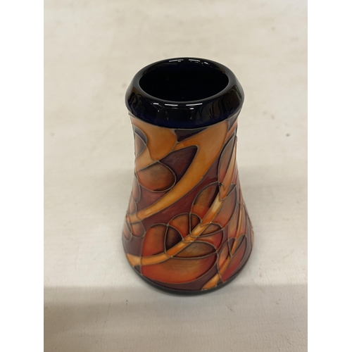 806 - A MOORCROFT 3 INCH VASE COEUR'S ENFLAMES (K. GOODWIN)