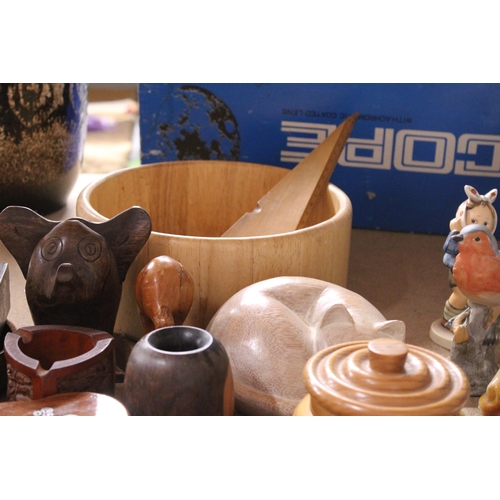 997 - A COLLECTION OF TREEN ITEMS TO INCLUDE A CAT, ELEPHANT, TRINKET BOXES, FRUIT BOWL, ETC.,