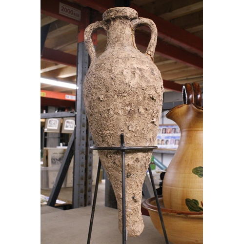 1090 - AN ITALIAN STYLE AMPHORA WITH A METAL BASE, HEIGHT 59CM