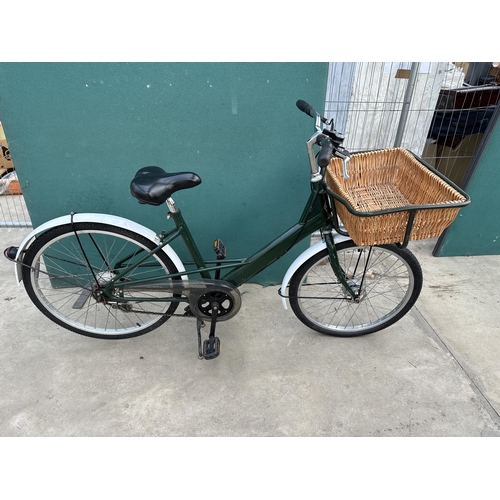 1516 - A PASHLEY BUTCHERS BIKE WITH FRONT WICKER BASKET