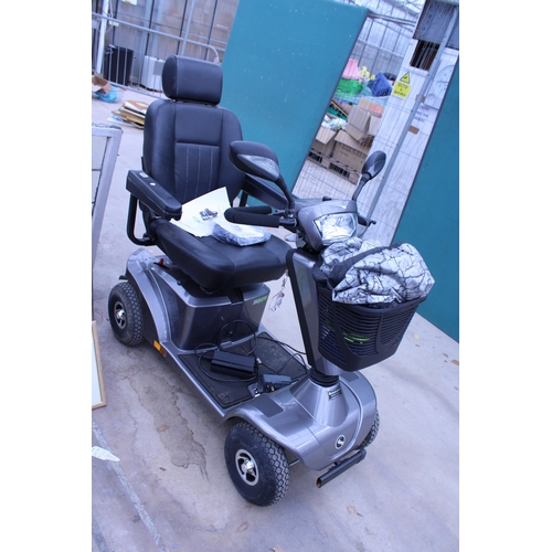 1650A - A STERLING S425 SHOP RIDER MOBILITY SCOOTER COMPLETE WITH CHARGER, KEY, MANUAL AND COVER BELIEVED IN... 