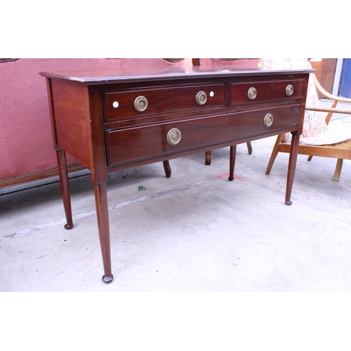 2530 - AN EDWARDIAN MAHOGANY SIDE-TABLE ENCLOSING ONE LONG AND TWO SHORT DRAWERS, 48