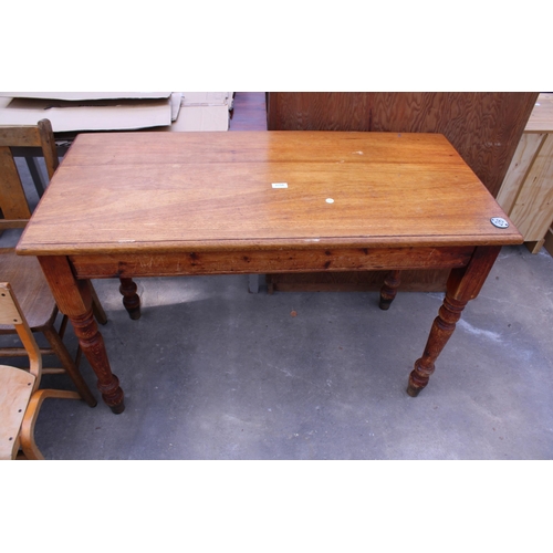 2758 - A HARDWOOD PUB TABLE ON TURNED LEGS, 46