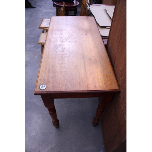 2758 - A HARDWOOD PUB TABLE ON TURNED LEGS, 46