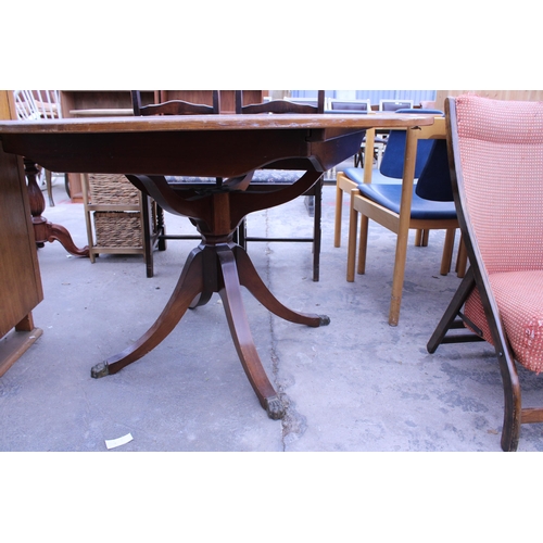 2780 - A REGENCY STYLE MAHOGANY PEDESTAL DINING TABLE, 48