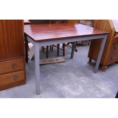 2782 - A STAINED PINE OFFICE/WORK TABLE ON PAINTED LEGS, 47