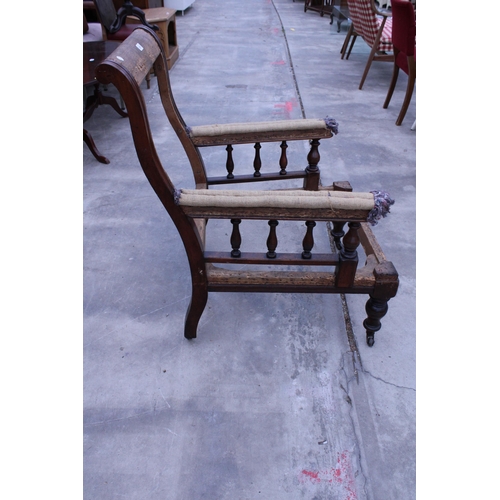 2918 - A LATE VICTORIAN LOUNGE CHAIR FRAME