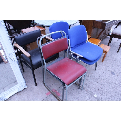 2943 - FOUR CASTELLI POLISHED ALLOY STACKING CHAIRS, TWO TUBULAR STACKING CHAIRS AND AN OFFICE ELBOW CHAIR