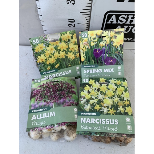 54 - TWO HUNDRED AND TWENTY VARIOUS BULBS - TWO PACKS OF 50 NARCISSUS, TWO PACKS OF 50 CROCUS AND NARCISS... 