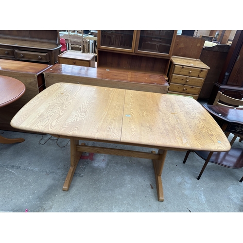 2648 - AN ELM ERCOL STYLE EXTENDING DINING TABLE, 60