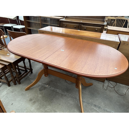 2649 - AN EXTENDING BERKLEY TEAK DINING TABLE, 58