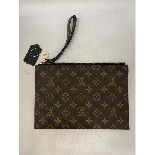 17 - A BELIEVED TO BE LOUIS VUITTON PARIS LEATHER MONOGRAM PATTERN CLUTCH BAG IN DUST COVER - NO WARRANTI... 