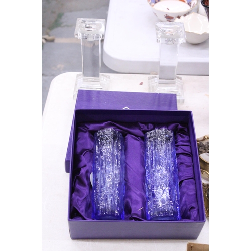 114 - A PAIR OF EDINBURGH CRYSTAL BARK EFFECT VASES, HEIGHT 17CM - BOXED PLUS A PAIR OF GLASS CANDLESTICKS