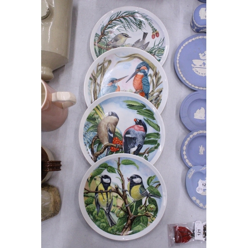 123 - FOUR GOEBEL CABINET PLATES WITH BIRD DESIGNS