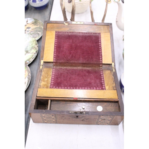 176 - A 19TH CENTURY WRITING SLOPE IN WOODEN MARQUETRY CHEST WITH KEY