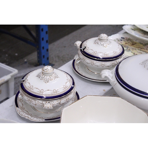 222 - A QUANTITY OF DINNER WARE TO INCLUDE THREE VINTAGE SERVING TUREENS, A ROYAL WORCESTER 'EVESHAM' BOWL... 