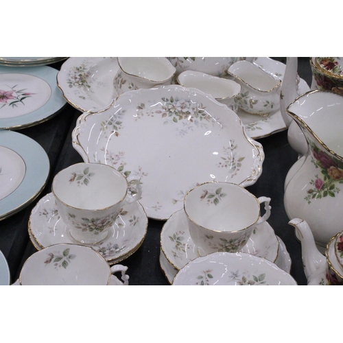 246 - A ROYAL ALBERT 'HAWORTH' TEASET TO INCLUDE A TEAPOT - A/F - LARGE SERVING PLATE, CAKE PLATE, BOWLS, ... 