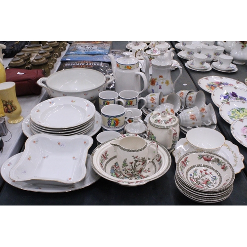 262 - A ROYAL NORFOLK CERAMIC COFFEE SET TO INCLUDE COFFEE POT, CREAM JUG, SUGAR BOWL AND CUPS, A CHINA CO... 