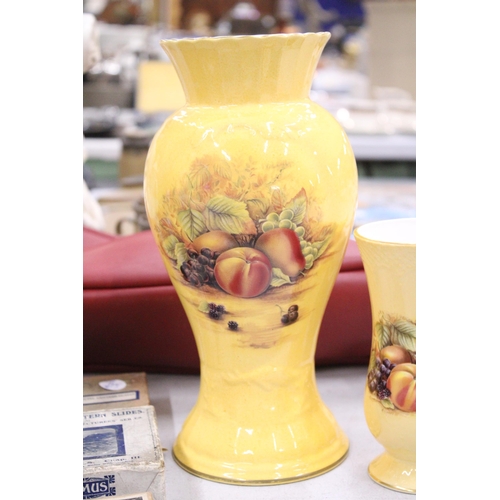 264 - TWO AYNSLEY VASES TO INCLUDE 'ORCHARD GOLD', HEIGHT 27CM AND 'PEMBROKE', HEIGHT 15CM