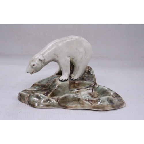 67 - A 1930'S RADFORD POTTERY ENGLAND POLAR BEAR FIGURE