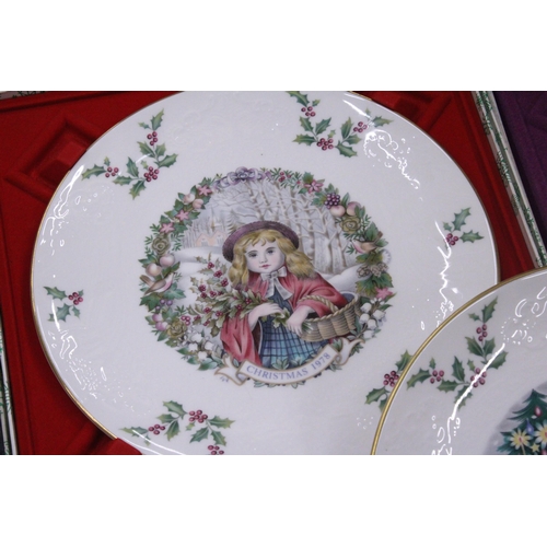 84 - FIVE BOXED PLATES TO INCLUDE CHRISTMAS AND VALENTINES