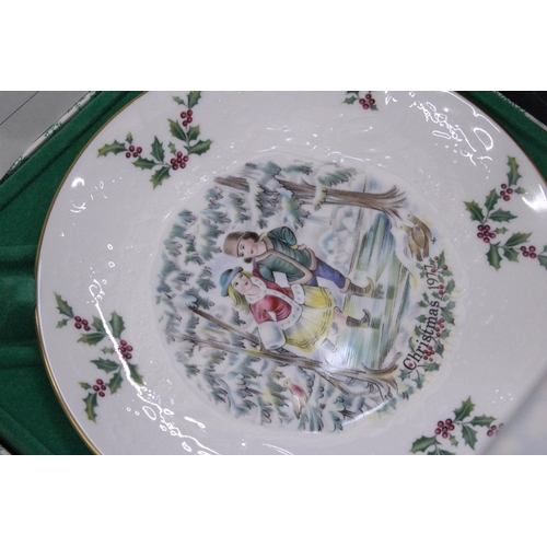 84 - FIVE BOXED PLATES TO INCLUDE CHRISTMAS AND VALENTINES