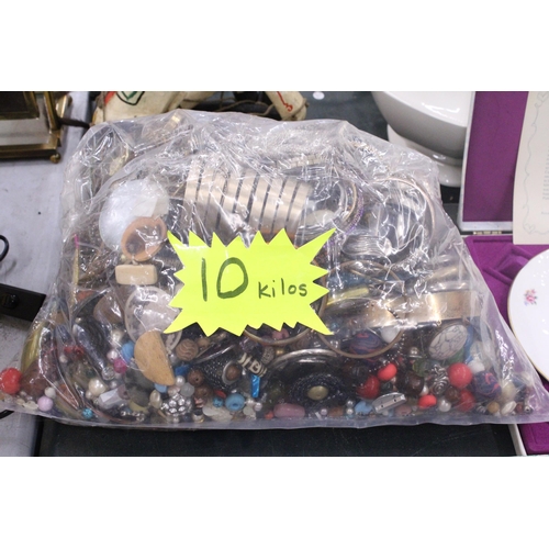 85 - A 10KG BAG OF COSTUME JEWELLERY