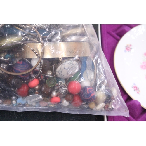 85 - A 10KG BAG OF COSTUME JEWELLERY