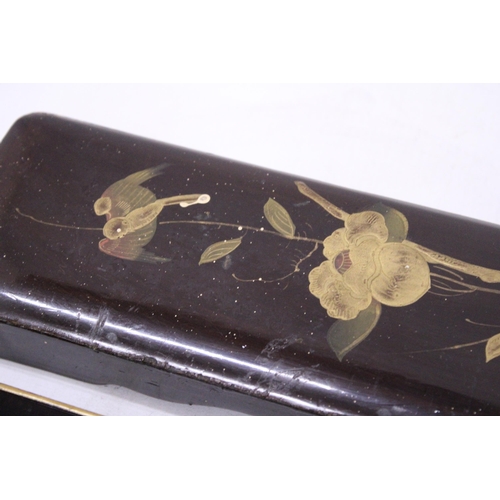 98 - A VINTAGE ORIENTAL LACQUERED BOX