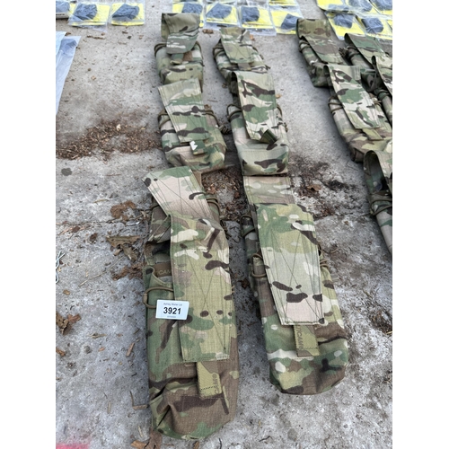 3921 - EIGHT CAMOUFLAGE POUCHES