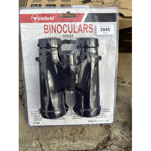 3945 - A FIREFIELD 10 X 42 SET OF BINOCULARS