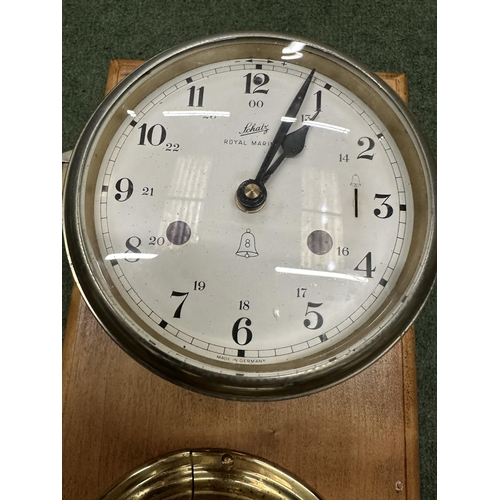 45A - A VINTAGE SCHATZ BRASS ROYAL MARINER SHIP CLOCK AND BAROMETER ON A WOODEN STAND