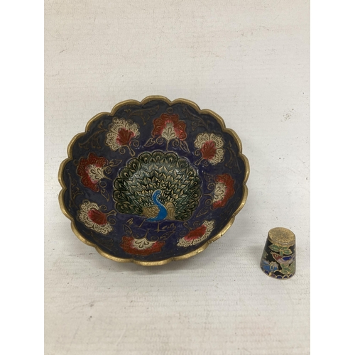  A BRASS ENAMELLED PEACOCK BOWL TOGETHER WITH A CLOISS0NNE ENAMELLED THIMBLE