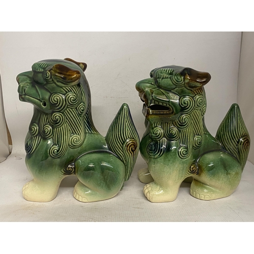 310 - A PAIR OF EXTRA LARGE CHINESE FOO DOGS/GUARDIAN LIONS - 25 CM (H) 23 CM (W)