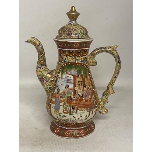 334 - A VINTAGE HANDPAINTED JAPANESE COFFEEPOT DEPICTING GEISHA GIRLS - 31.5 CM (H)