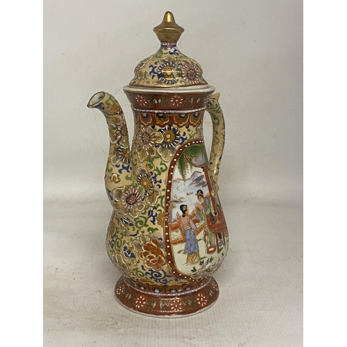 334 - A VINTAGE HANDPAINTED JAPANESE COFFEEPOT DEPICTING GEISHA GIRLS - 31.5 CM (H)