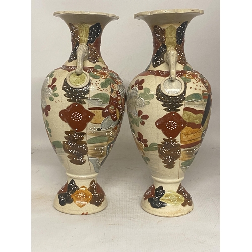 337 - A PAIR OF JAPANESE TWIN HANDLED  MORIAGE SATSUMA SAMURAI WARRIOR VASES - 37 CM (H)