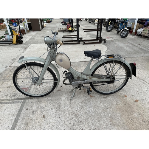 1557 - A VINTAGE NSU QUICKLY MOPED - BELIEVED IN WORKING ORDER BUT AS WITH ALL ITEMS IN THE AUCTION, NO WAR... 