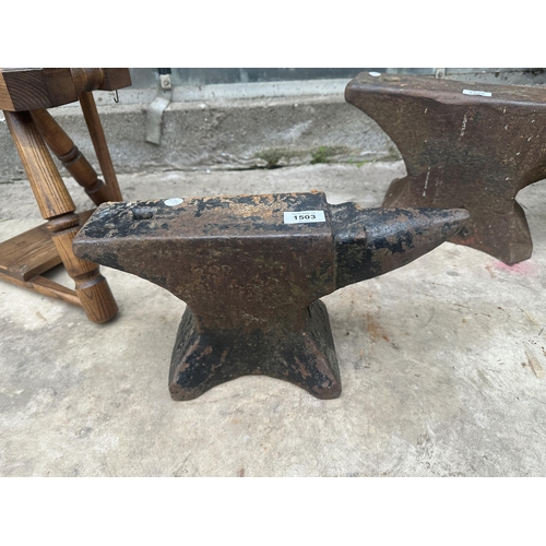 1503 - A SMALL VINTAGE CAST IRON BLACKSMITHS ANVIL (L:37CM H:20CM)