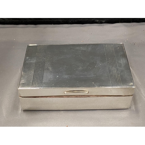 18A - A HALLMARKED LONDON SILVER WOODEN LINED BOX