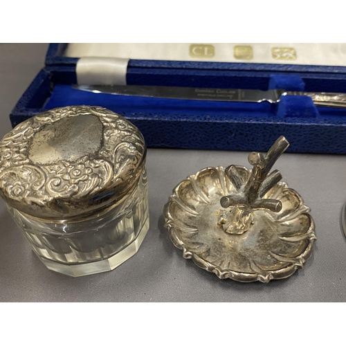 43 - VARIOUS ITEMS OF SILVER TO INCLUDE A BOXED KNIFE, CANDLESTICK, RING TREE, LIDDED POT AMD A BLUE ENAM... 