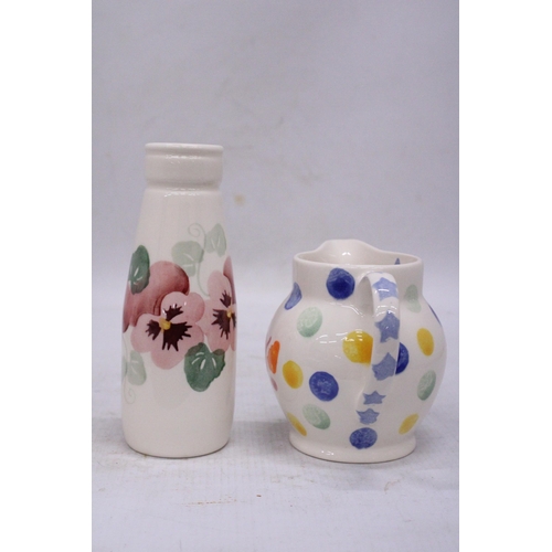 123 - TWO PIECES OF EMMA BRIDGEWATER POTTERY TO INCLUDE A BOTTLE AND A JUG FROM THE BRIDGEWATER CAFE, SIGN... 