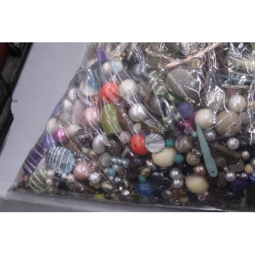 128 - 10KG OF MIXED COSTUME JEWELLERY AND BEADS