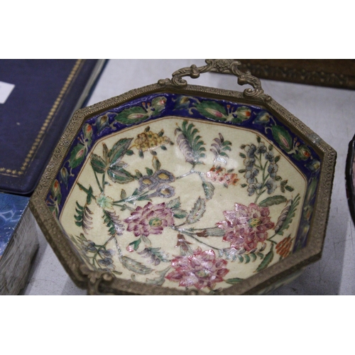 244 - TWO VINTAGE BOWLS TO INCLUDE A JORDAN OCTAGONAL BOWL WITH FLORAL DECORATION AND METAL STAND AND A CR... 