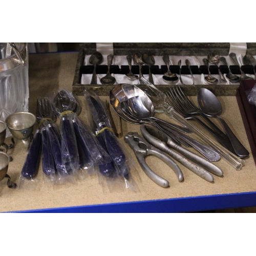 279 - A QUANTITY OF SILVER PLATE TO INCLUDE TEAPOTS, EGG CUPS, A CRUET SET IN A STAND, SUGAR SIFTER, FLATW... 